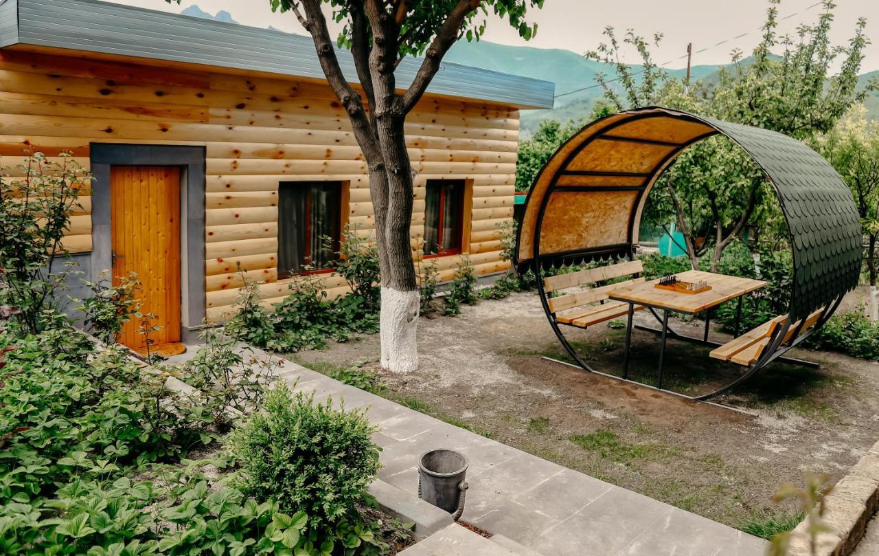 Hayi Tun Guest House Goris Exteriér fotografie