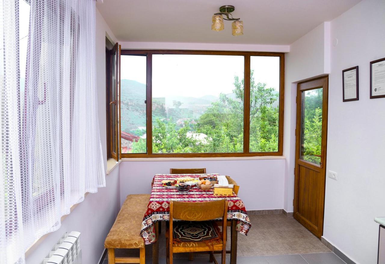 Hayi Tun Guest House Goris Exteriér fotografie