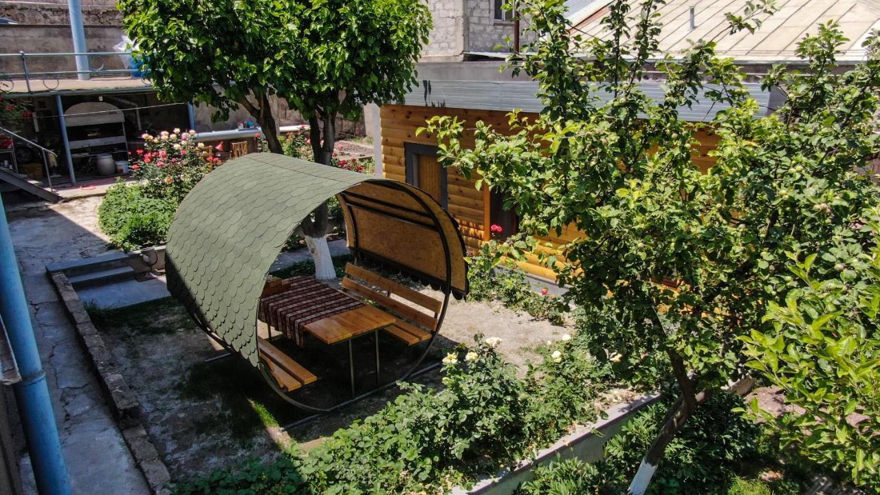 Hayi Tun Guest House Goris Exteriér fotografie