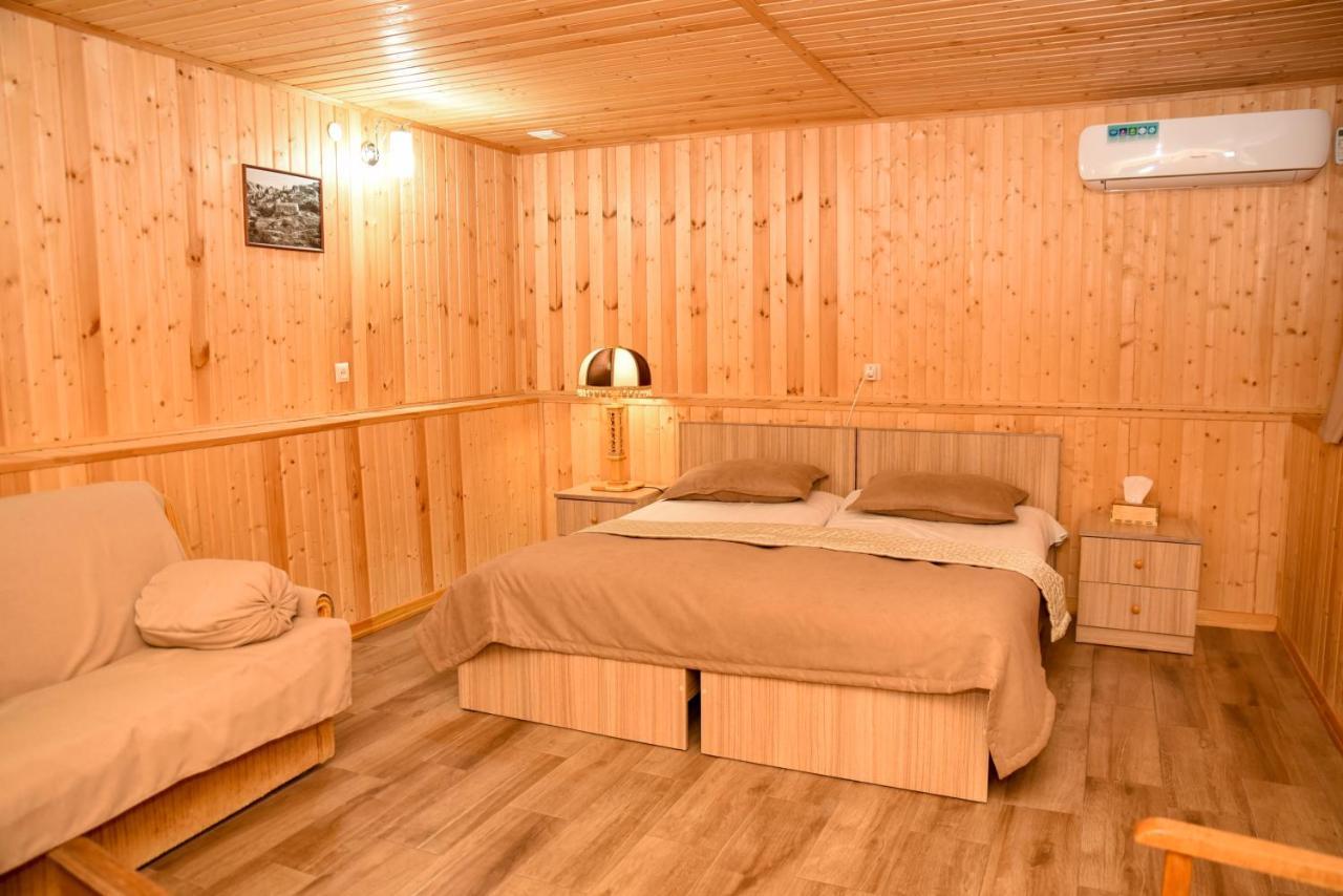 Hayi Tun Guest House Goris Exteriér fotografie