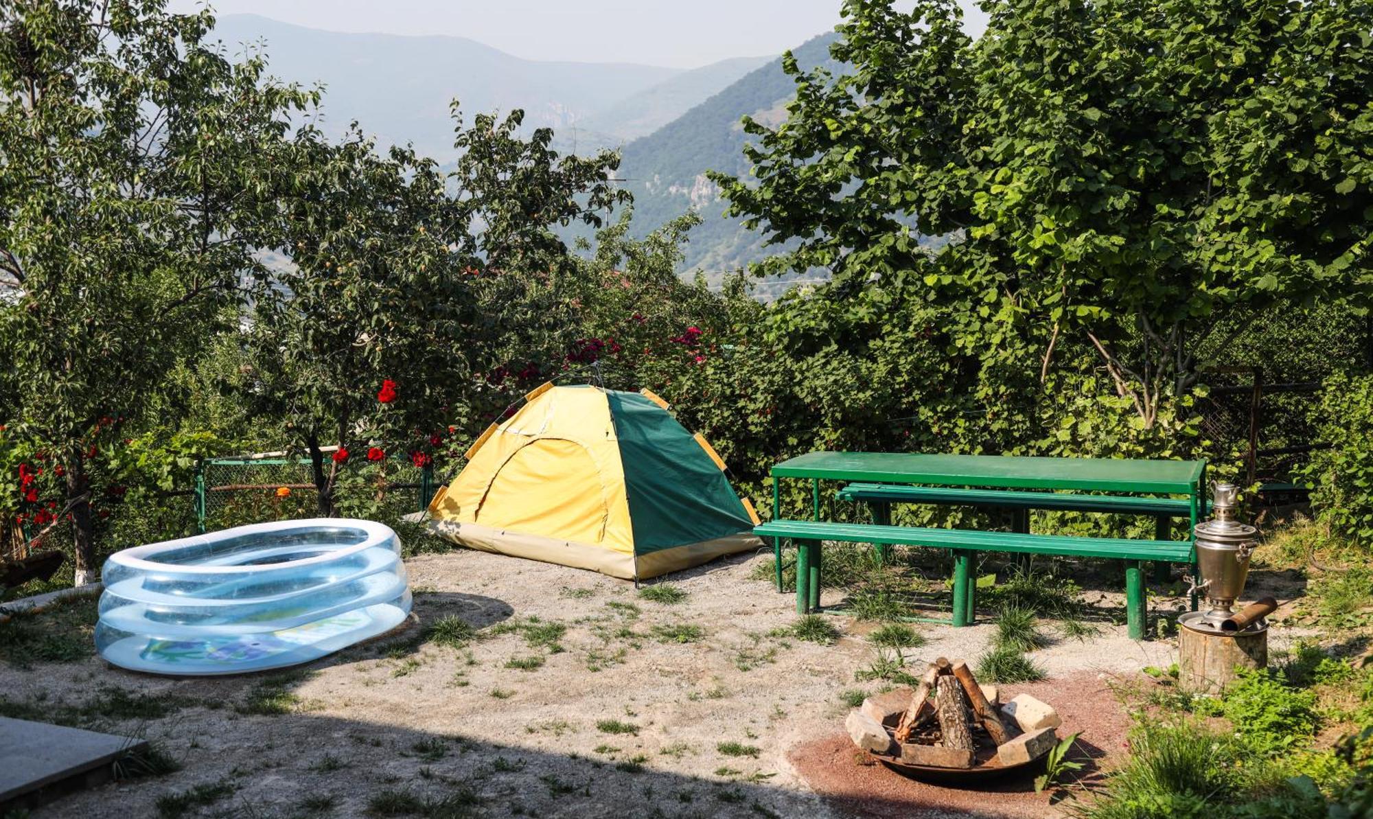 Hayi Tun Guest House Goris Exteriér fotografie