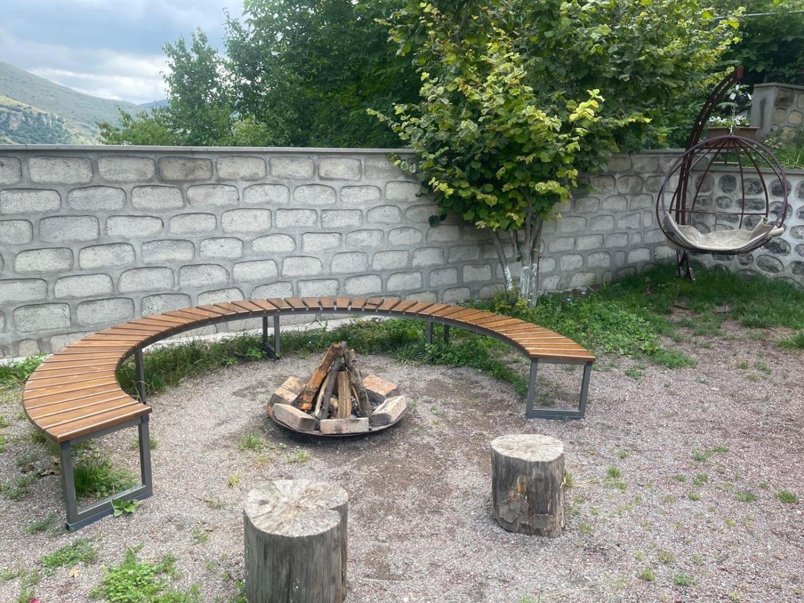 Hayi Tun Guest House Goris Exteriér fotografie